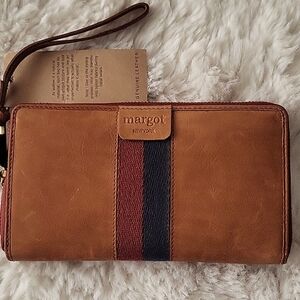 Margot New York leather zip wallet NWT